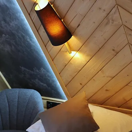 Palider Проживание в семье