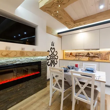 Palider Проживание в семье *